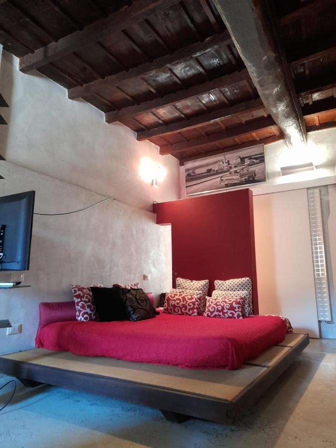 Apartmán Vm Siro Comi Pavia Exteriér fotografie